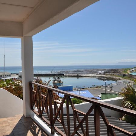 Saxon Lodge Gansbaai Exterior photo